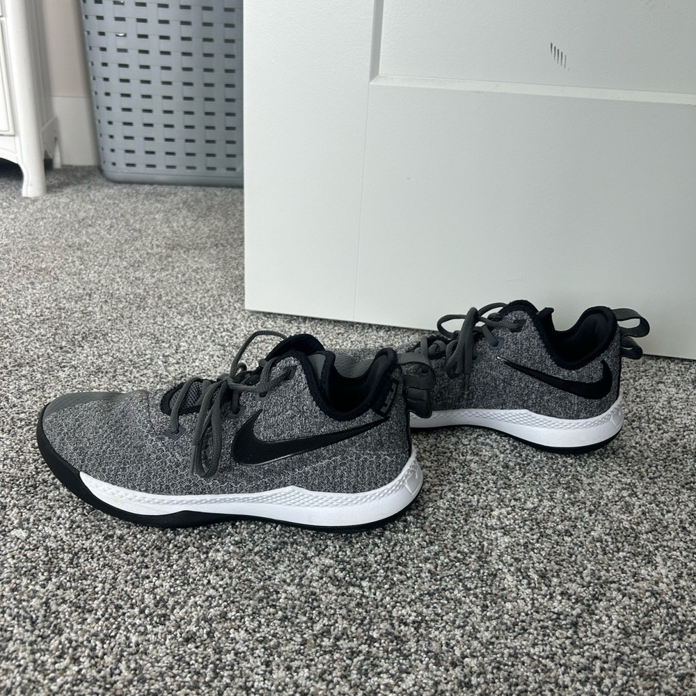 Nike LeBron Witness 3 Dary Grey